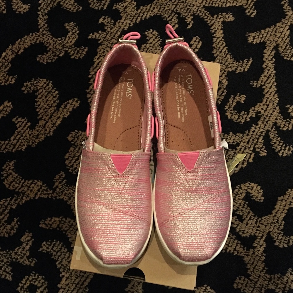 🌸NWT🌸Toms Youth sparkly pink boat shoes - Picture 5 of 8